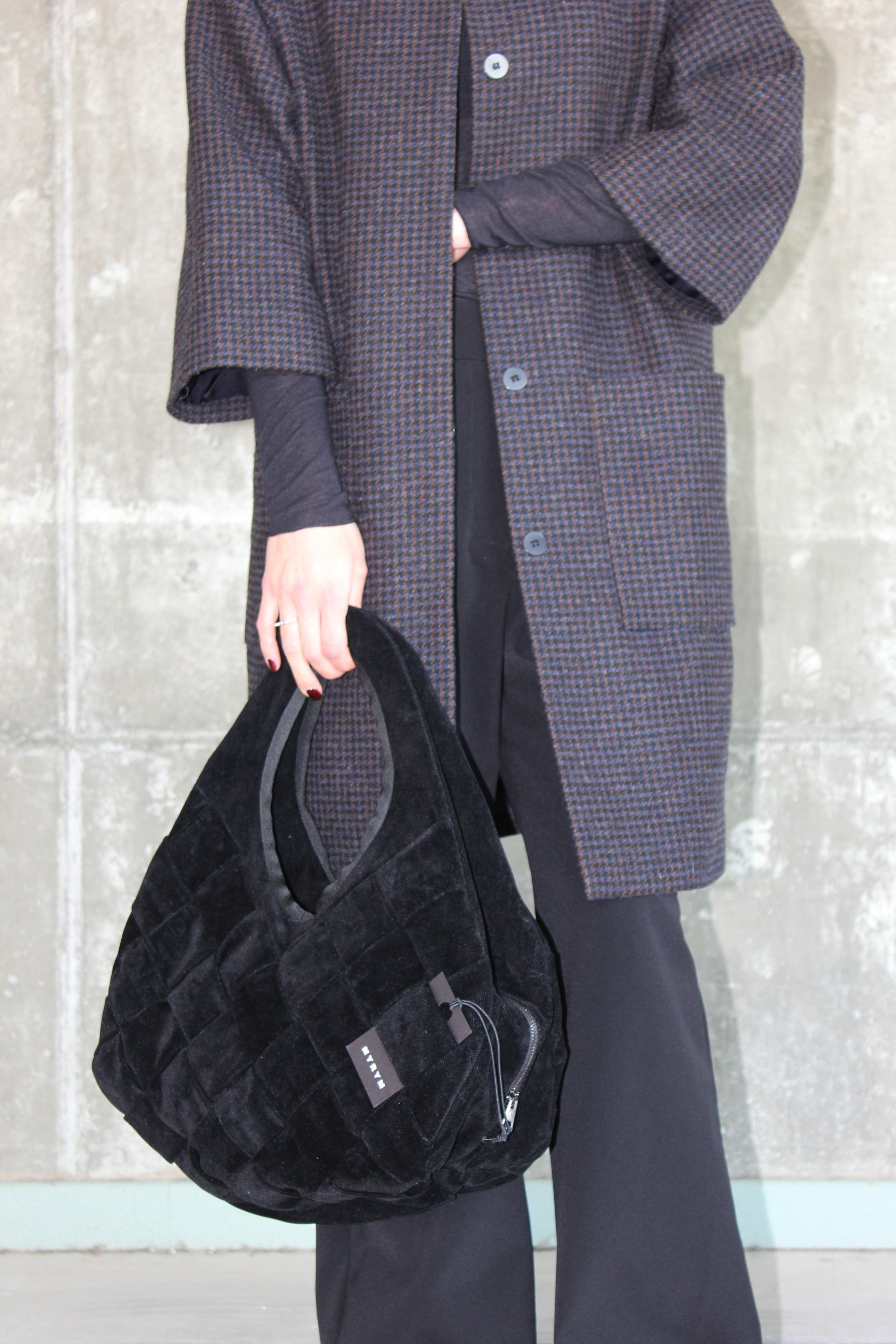 BORSA INTRECCIATA VELLUTO M